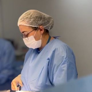 Ana Luiza  Tunes Ortiz , Urologista Santos