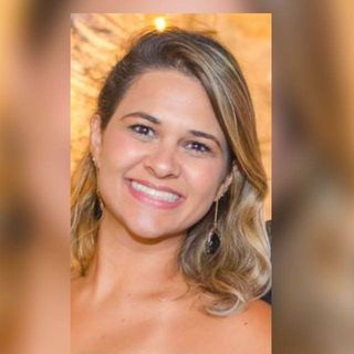 Ampliar imagem: Renata Côrtes, Ginecologista Niterói