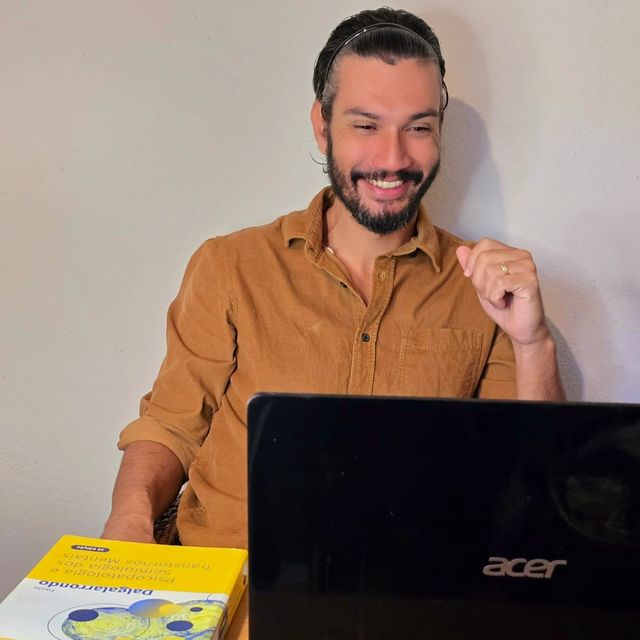 Felipe M. Mendonca, Psicólogo Resende