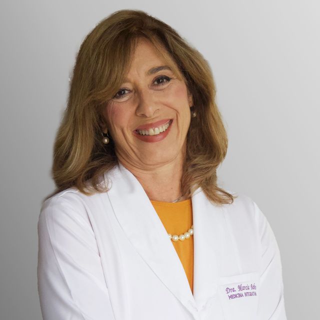 Marcia Babo, Médico clínico geral Rio de Janeiro