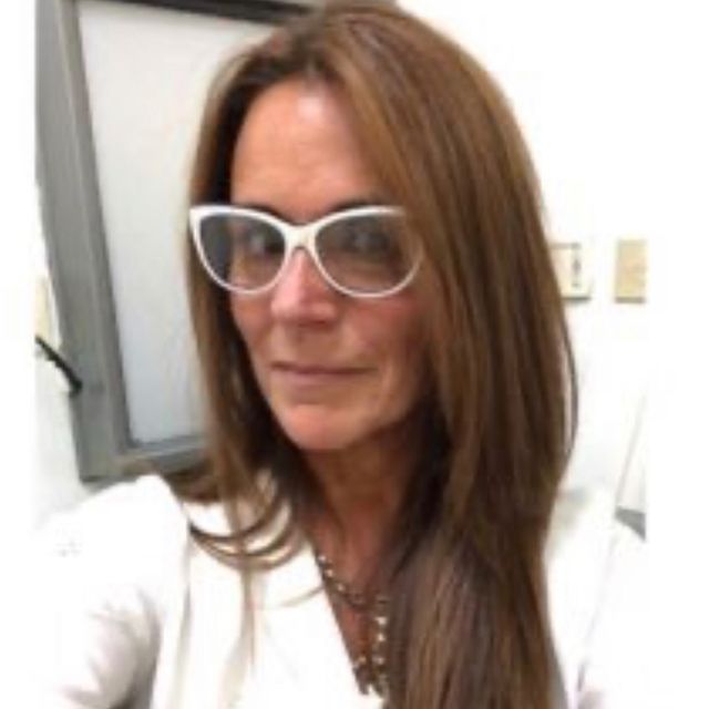 Gabriela Antonelli, Ginecólogo San Isidro