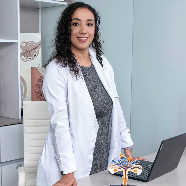 Salomé Hinojosa Millan, Ginecólogo Pereira