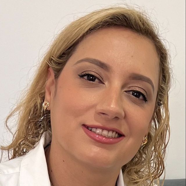 Diana Valencia, Urólogo Pereira