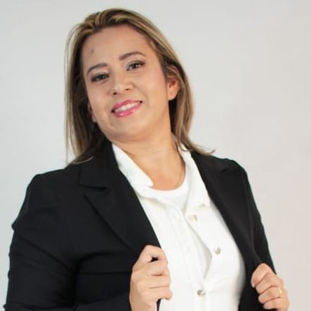 Karen Bustamante, Psicanalista Osasco