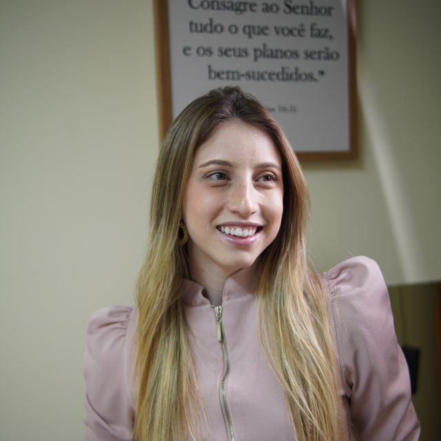 Carolina Oldani, Dentista Marília