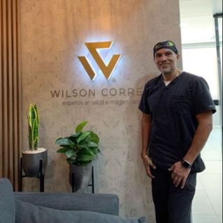Acercar imagen: Wilson René Correa Garzón, Ortodoncista Bogotá