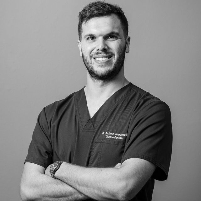 Benjamín Valenzuela Bofill, Dentista Santiago