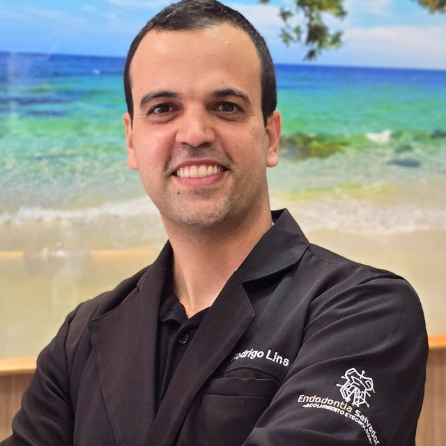 Rodrigo Lins, Dentista Salvador