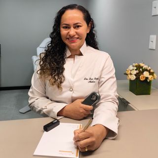 Dra. Laís Câmara Borges Vilar 