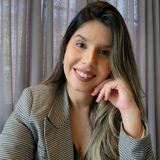  Camila de Mello Marsola, Nutricionista Cosmópolis