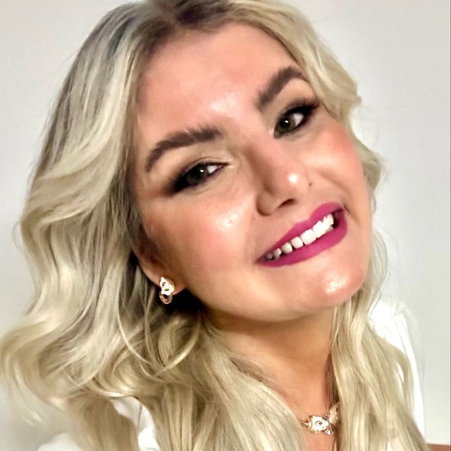 Priscila Martins Oliveira Bonfim .