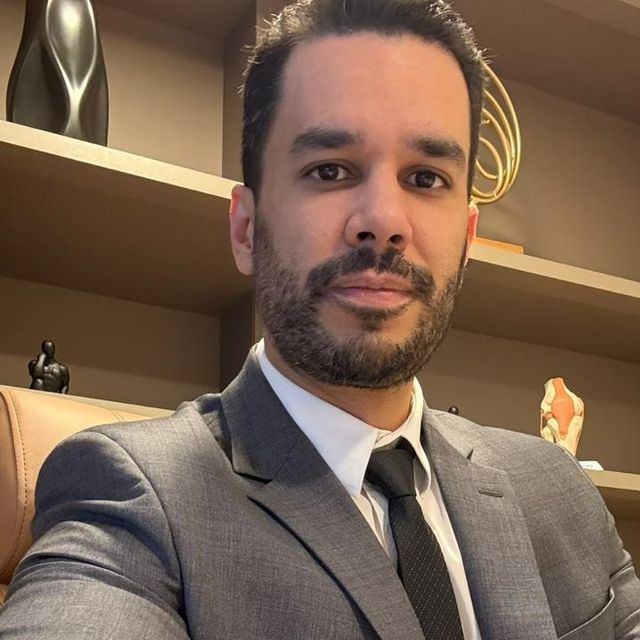 Gustavo Almeida, Ortopedista - Traumatologista Taguatinga