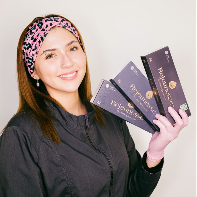 Sofía Ximena Sandoval, Dentista Valdivia