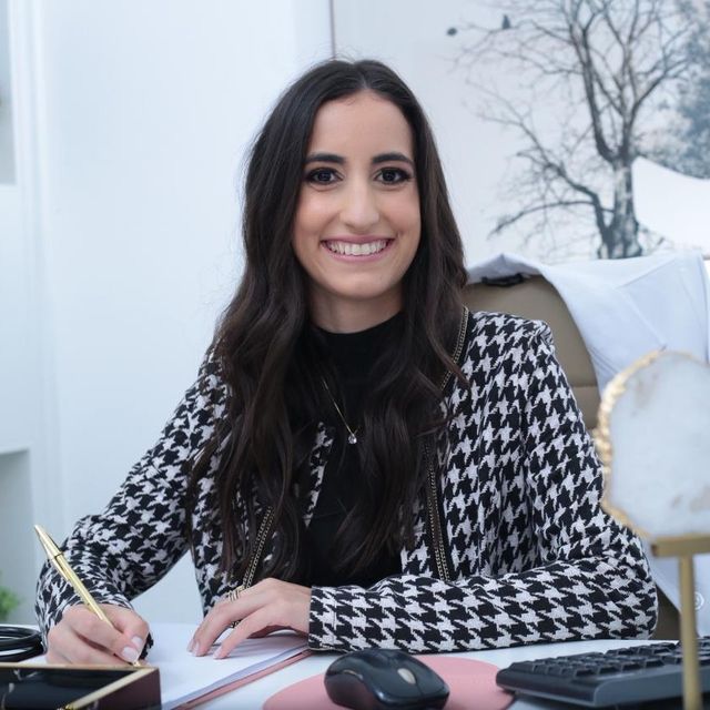 Débora Caixeta Amâncio do Vale