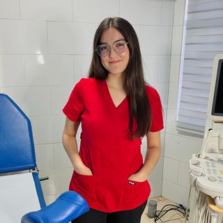  Anaís  Barbosa Veloso