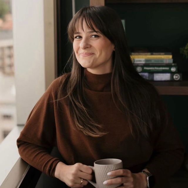 JULIA HOEFEL PAES, Médico clínico geral Porto Alegre