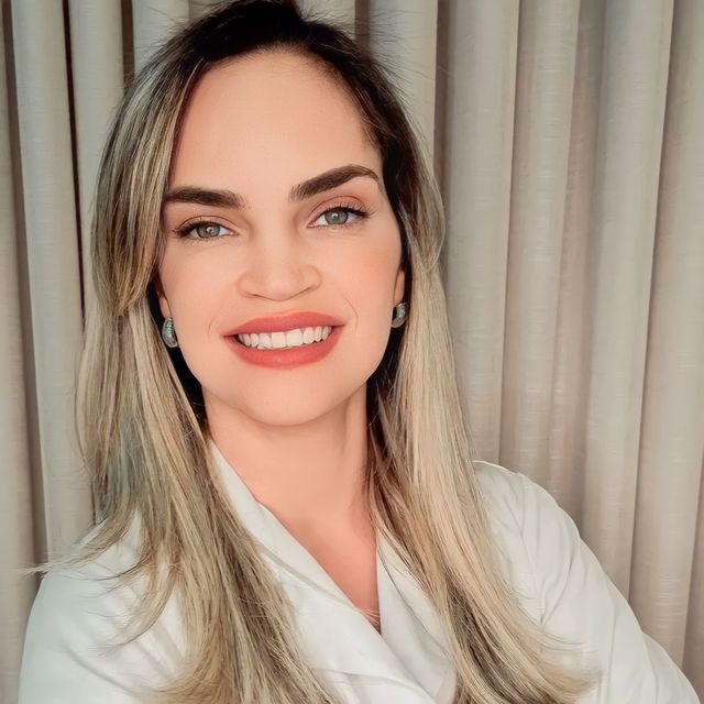 Michelli Daltro Coelho Ridolfi, Cirurgião do aparelho digestivo Cuiabá