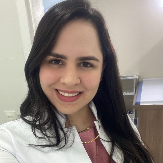 Clara Lorena  Ferreira Andrade, Nefrologista Teresina