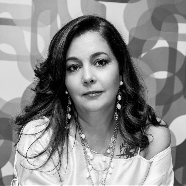 Danielle de Castro Kiatkoski, Gastroenterologista Curitiba