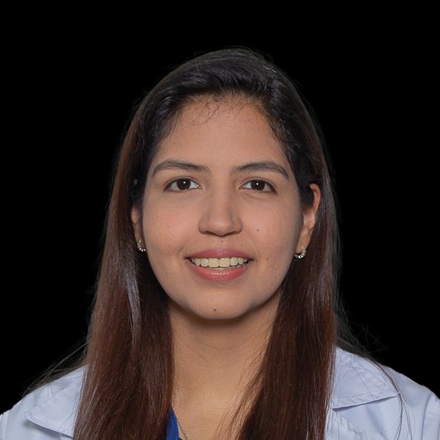 María Alejandra Martínez Ceballos, Oftalmólogo Bogotá
