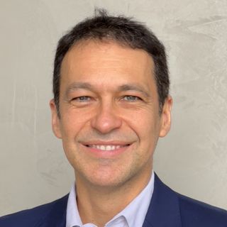 Ampliar imagem: Marcus Simões Castilho, Radioterapeuta Belo Horizonte