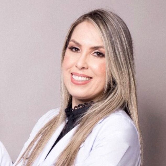 Camila Regina Medeiros Bezerra, Oftalmologista Campina Grande