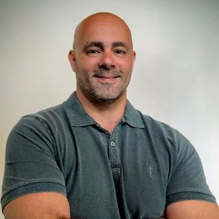Marcelo  Defáveri, Educador físico Petrópolis