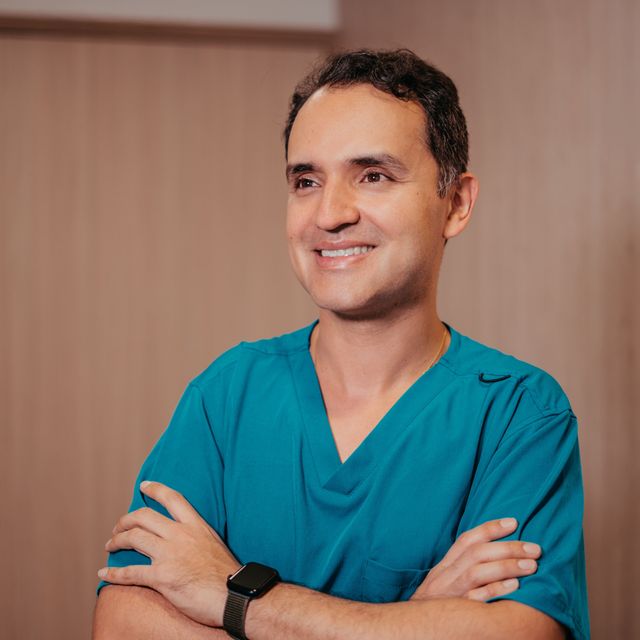 Diego Alejandro Dussán Osorio, Gastroenterólogo Pereira