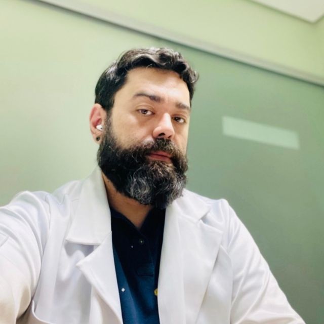 Giuliano David de Souza Amaral ., Psiquiatra Contagem