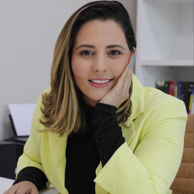 Carolinne Amorim, Psiquiatra Rio de Janeiro
