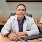 Dr. Camilo Ernesto Carmona Tom