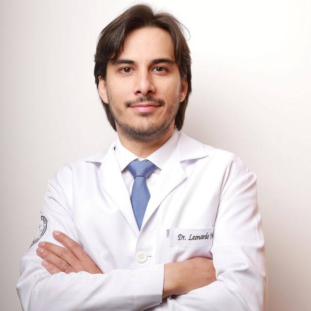 Leonardo  Franco, Neurocirurgião Arapongas
