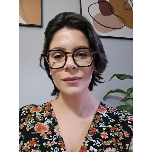 Gabriela Sanches, Psicanalista Londrina