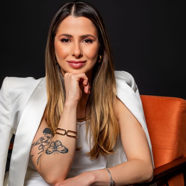 Cristiellen  Dalmazo, Psicólogo Curitiba