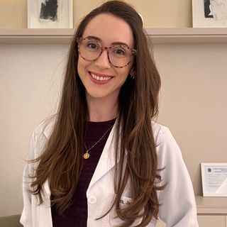 Ampliar imagem: Jaqueline Martins, Médico clínico geral Joinville