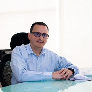 Acercar imagen: Gerardo Enrique Castellar Arbelaez, Pediatra Cartagena