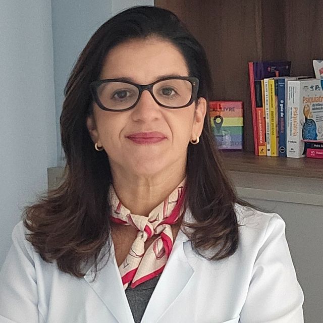 Alessandra Barcellos Petracco, Pediatra Curitiba