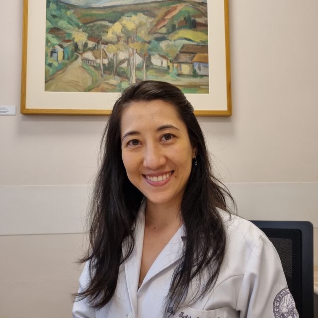 Izabela Ono Adriazola, Geriatra São Paulo