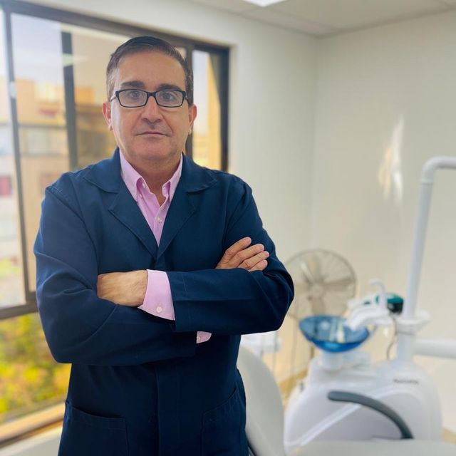 Cassio Martins Borges, Dentista Providencia