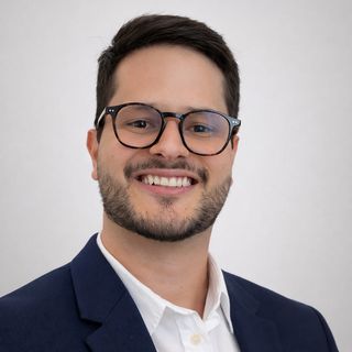 Dr. Eduardo Cavalini