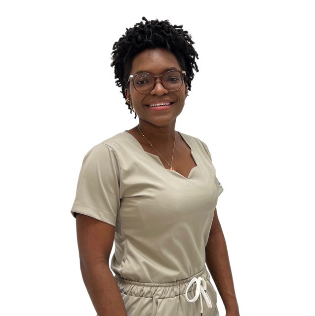 Lina Marcela  Possú Viafara, Médico general Cali