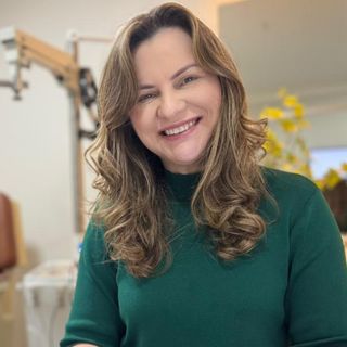 Dra. Cristiane Carvalho