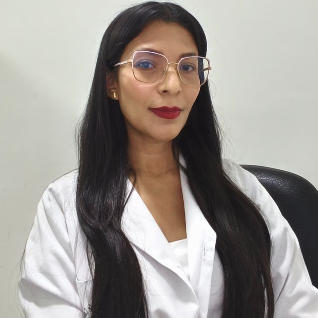 Aleyda Mercado Perez, Ginecólogo Corozal