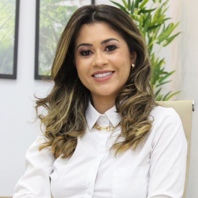 Helísley Regina  Ferreira, Terapeuta complementar Goiânia