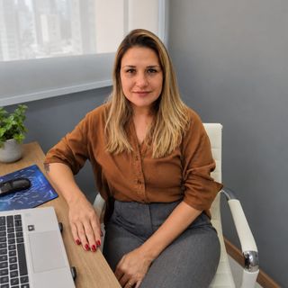 Paula  Hosti, Psicólogo São Paulo