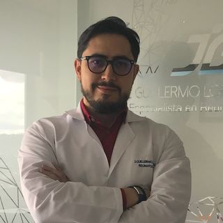 Acercar imagen: Josue Guillermo López Velandia, Reumatólogo Duitama