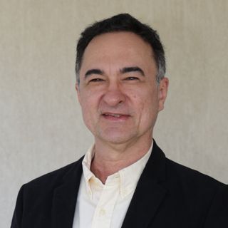 Dr. Claudio Lerer