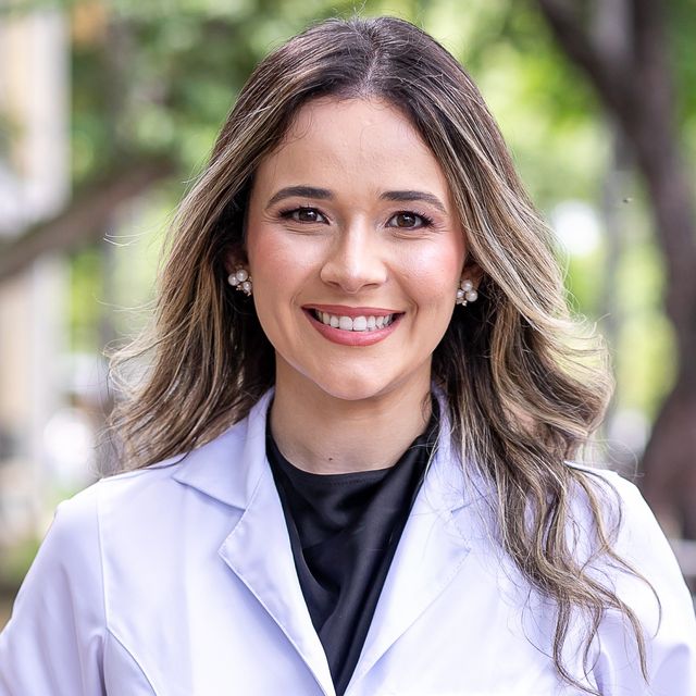 Karolyne  Araújo , Pneumologista Maceió