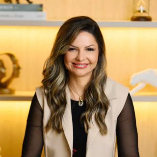 Dra. Carol Zacarias