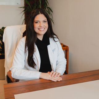 Dra. Anna Carolina de Alencar Araripe